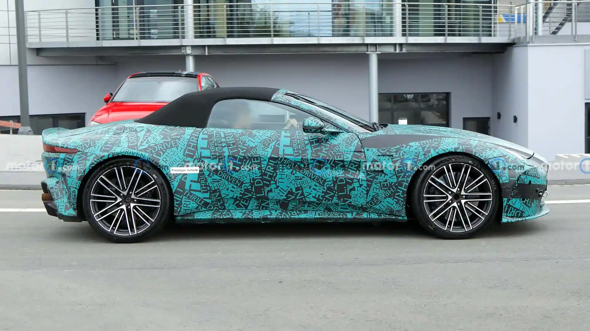 新款阿斯顿・马丁 Vantage 将于 2 月 12 日首发,采用全新设计语言