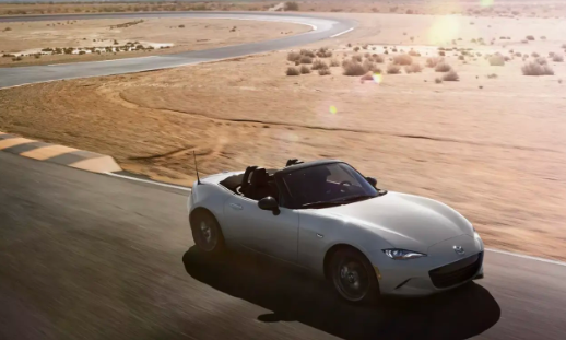 全球最畅销的敞篷跑车！新款马自达MX-5上市：售价约21万元