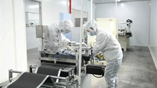 大容量高能量密度纳米固态钠离子电池中试产品下线：高寒首选！