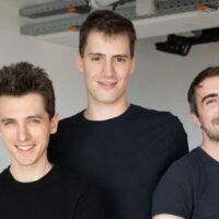 微软入股、数值碾压Meta AI新贵Mistral发布旗舰大模型