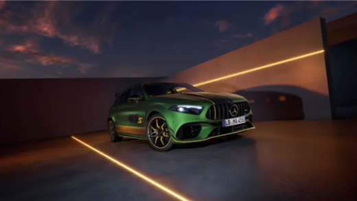 地表最强2.0T钢炮！奔驰AMG A45 S限量版曝光：3.9s破百