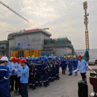 全球首个商用核电小型堆！“玲龙一号”外穹顶今日吊装成功