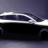 新款起亚 K4 预告图公布，C 柱设计别具一格