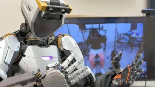 首个自主完成人类任务机器人出现，五指灵活速度超人，大模型加持虚拟空间训练