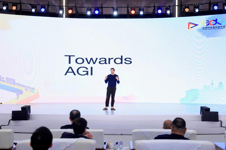 “2030年AGI(通用人工智能)时代即将到来”,Zack Kass说。 “2030年AGI(通用人工智能)时代即将到来”,Zack Kass说。