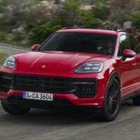 新款保时捷卡宴 GTS 发布，动力更强配置更高