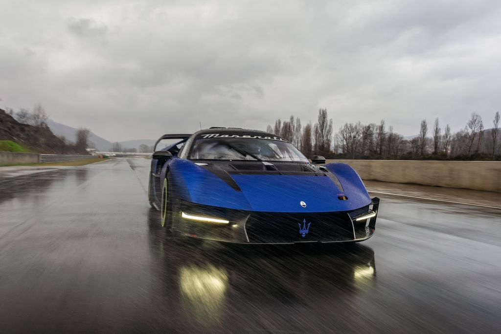 全球限量 62 辆,玛莎拉蒂赛道专属车型 MCXtrema“猛兽出笼”