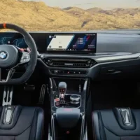 新款宝马 M4 CS 发布：动力更强、车身更轻