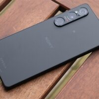 售价过万！索尼Xperia 1 VI图赏：无挖孔全面屏 行业罕见