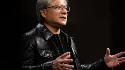 黄仁勋谈英伟达胜出秘诀：以独特视角观察世界 无知是一种超能力