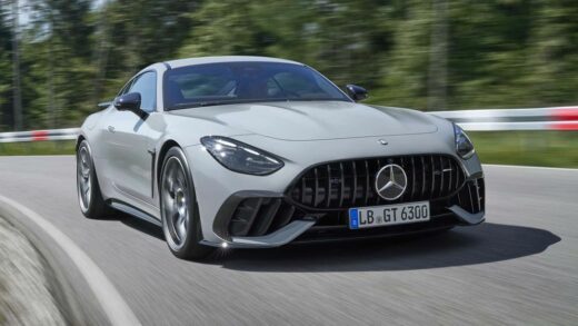 梅赛德斯-AMG GT 63 Pro 跑车首次亮相：4.0T V8 发动机，零百加速 3.2 秒，最高时速 317 公里