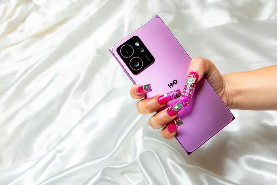 HMD 发布 Skyline 手机:正面复刻诺基亚 N9,骁龙 7s Gen 2 芯片,主打可维修,售价 499 美元