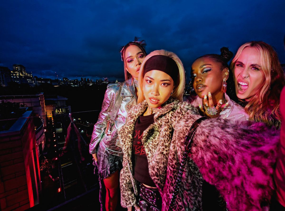 HMD 发布 Skyline 手机:正面复刻诺基亚 N9,骁龙 7s Gen 2 芯片,主打可维修,售价 499 美元