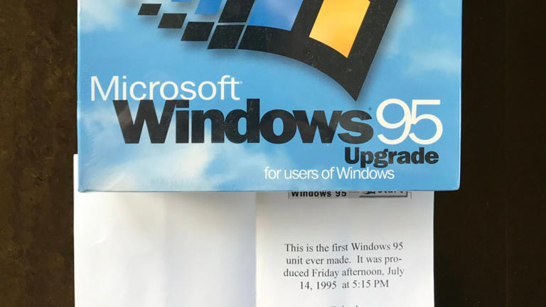 1720549899_windows_95_first_ever_copy.jpg