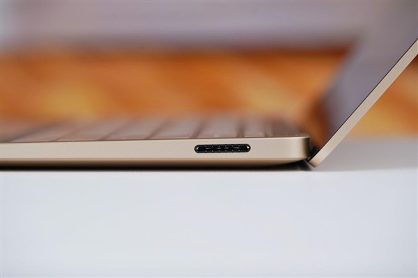 性能暴增86%!微软全新Surface Laptop图赏