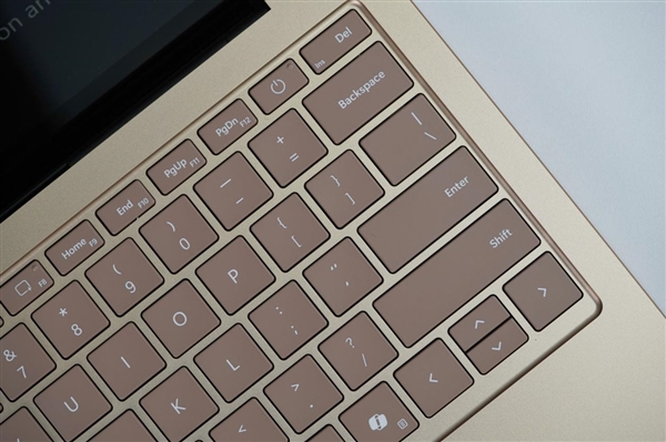 性能暴增86%!微软全新Surface Laptop图赏