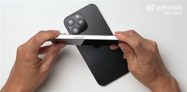 iPhone 16全系机模上手:Pro版屏幕黑边全球最窄、标准版后摄大改