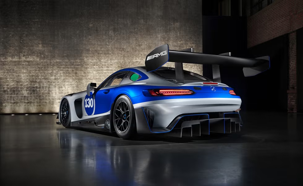 全球限量 13 辆,梅赛德斯-AMG GT3 Edition 130Y 赛车发布