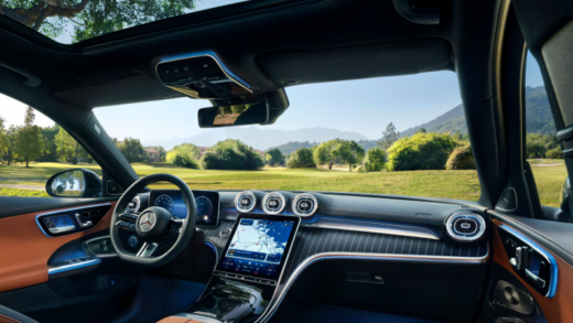 新款奔驰 C 级长轴距版 9 月上市，升级第三代 MBUX 系统