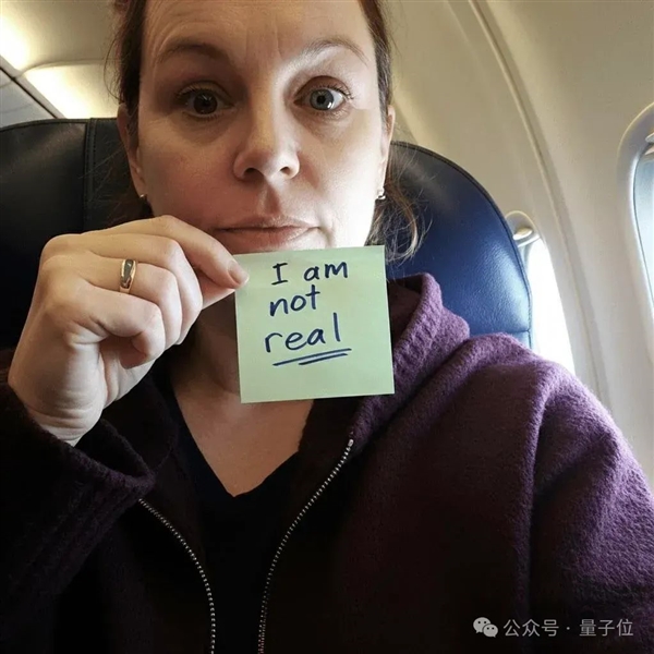 AI美女全军覆没!赛博照妖镜下集体变鬼 AI代码拆台AI生图