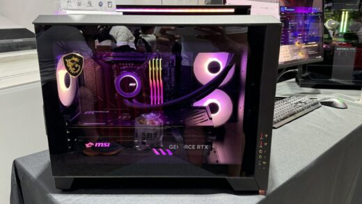 微星展示 MEG Vision X AI 整机，消息称明年一月起推 RTX 50 版