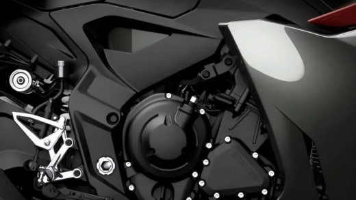 升仕 703RR 仿赛摩托上市：搭直列三缸水冷发动机，售 4.18 万元