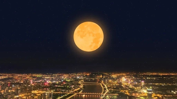 宇宙级顶流同框!今年最大超级月亮现身:我国多地还将出现极光活动
