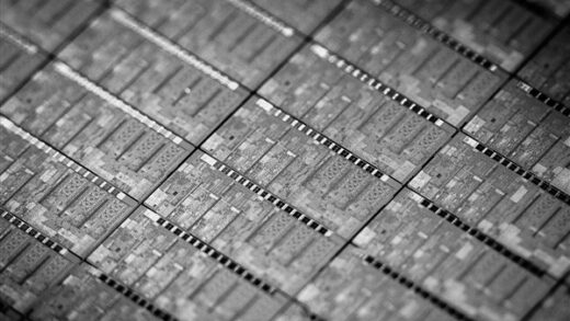 被苹果踢出果链后濒临倒闭！超30年历史晶圆厂1.8亿元出售