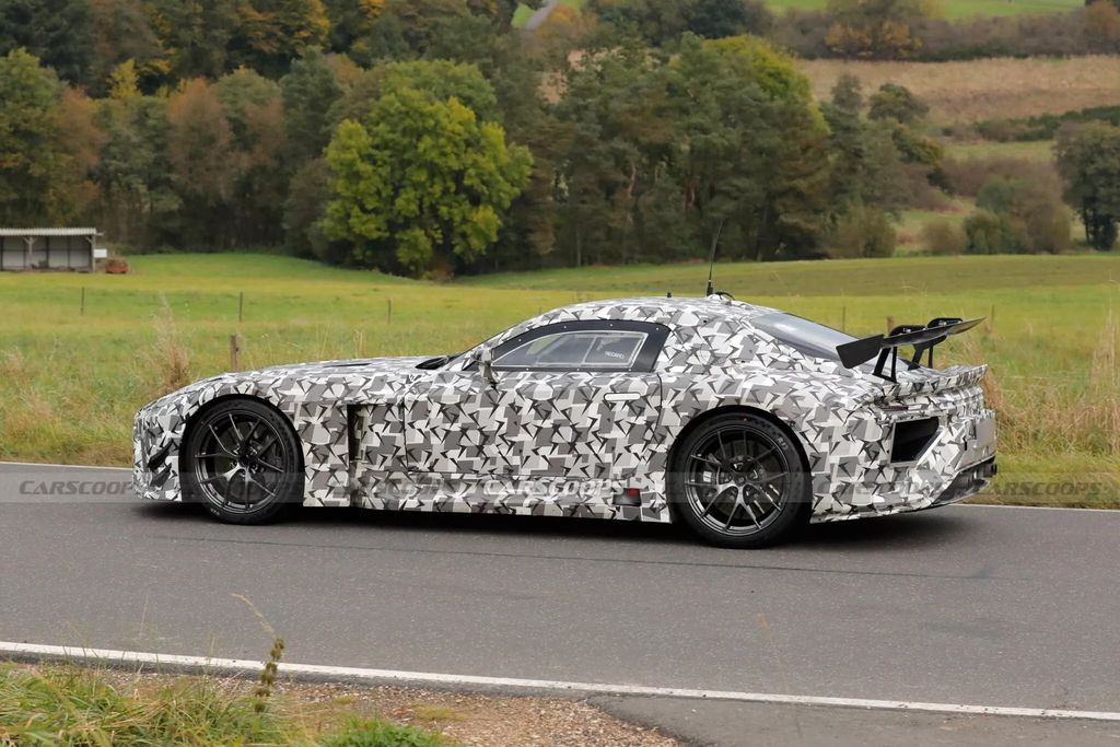 雷克萨斯 LFR 公路版首次亮相:赛车血统,搭载 V8 涡轮增压发动机