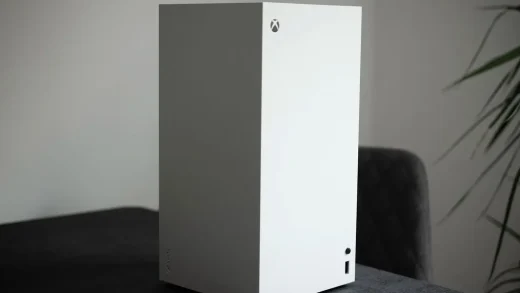 微软新款 Xbox Series X 游戏主机拆解：6nm 芯片、全新散热设计