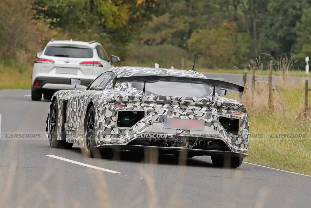 雷克萨斯 LFR 公路版首次亮相:赛车血统,搭载 V8 涡轮增压发动机