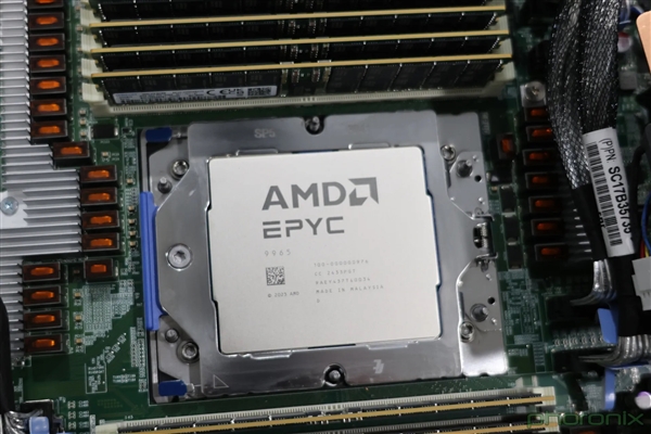 192核心384线程、5GHz起飞!AMD Zen5 EPYC首测:领先至强6几乎40%