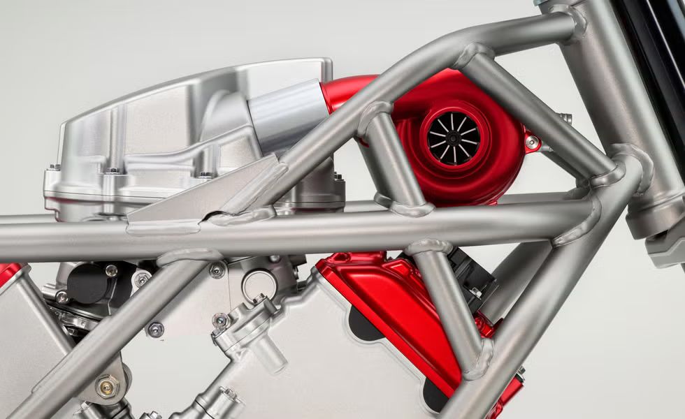 全球首款：本田展示“电子空压机”V 型三缸发动机，引领摩托车新潮流