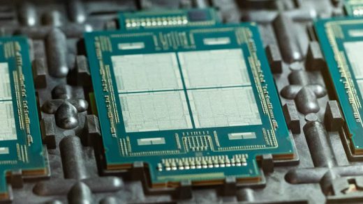 分析师透露英特尔采用和放弃封装内存的原因：单挑高通的意气用事？