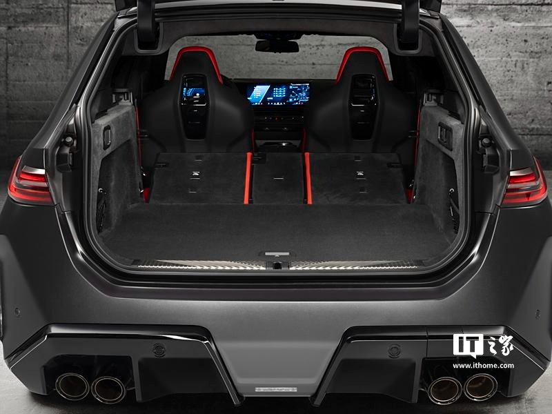 2025 款宝马 M5 旅行版投产,搭载 4.4T V8 插电混动系统