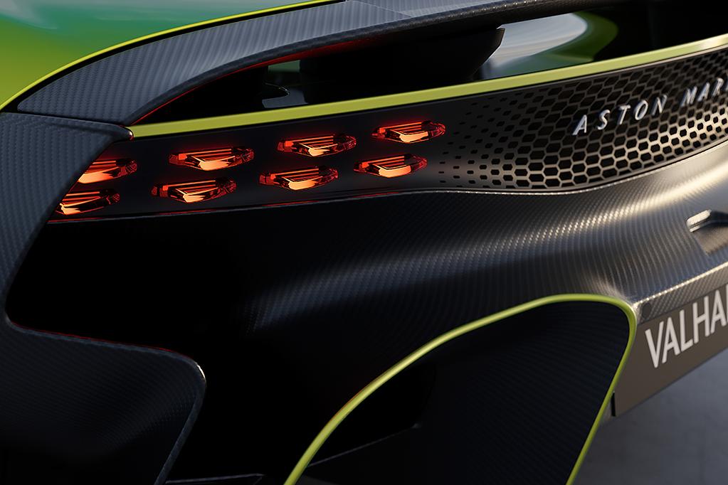 阿斯顿・马丁 Valhalla 旗舰超跑发布：全球限量 999 辆，零百加速 2.5 秒