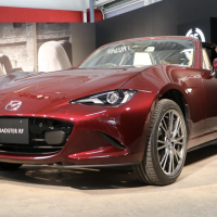 马自达 MX-5 Roadster 纪念版敞篷车价格曝光：可选软硬顶、“工匠红”车漆，375.32 万日元起