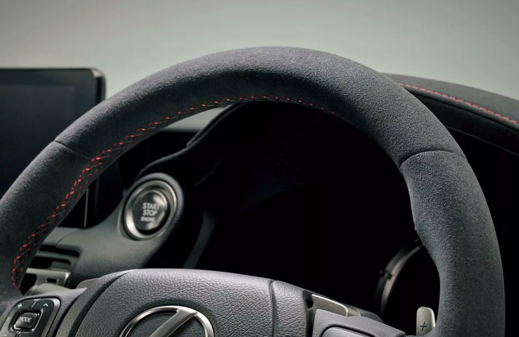 绝版收藏：雷克萨斯 RC F 最终版轿跑限量 200 辆，V8 引擎的绝唱