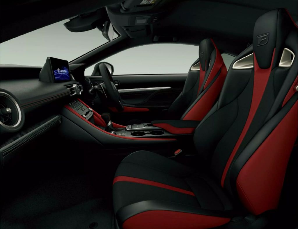 绝版收藏：雷克萨斯 RC F 最终版轿跑限量 200 辆，V8 引擎的绝唱