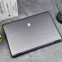 Alienware外星人m16 R2上手：触手可得的信仰级硬核游戏本