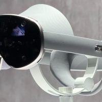 三星展示最新VR头显 看起来很像苹果Vision Pro