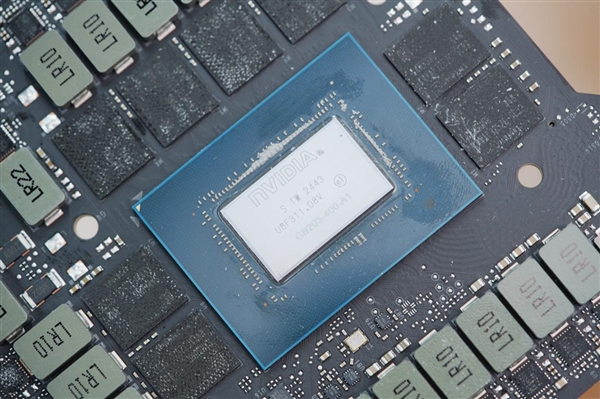 一如既往的精美！NVIDIA RTX 5080显卡图赏