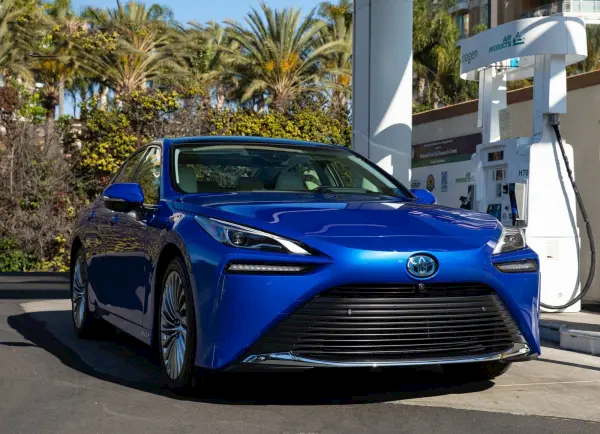 丰田将发新一代燃料电池系统 耐用性媲美柴油机