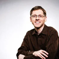 为中国设计专用芯片 黄仁勋的AI雄心全靠“他”