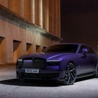 “史上最强”劳斯莱斯：闪灵 Black Badge 纯电轿跑发布，最大 650 马力