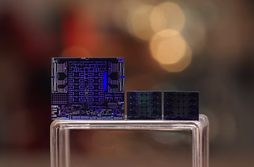 AMD最强U锐龙AI Max+ 395内核照首次揭秘：GPU面积大得恐怖