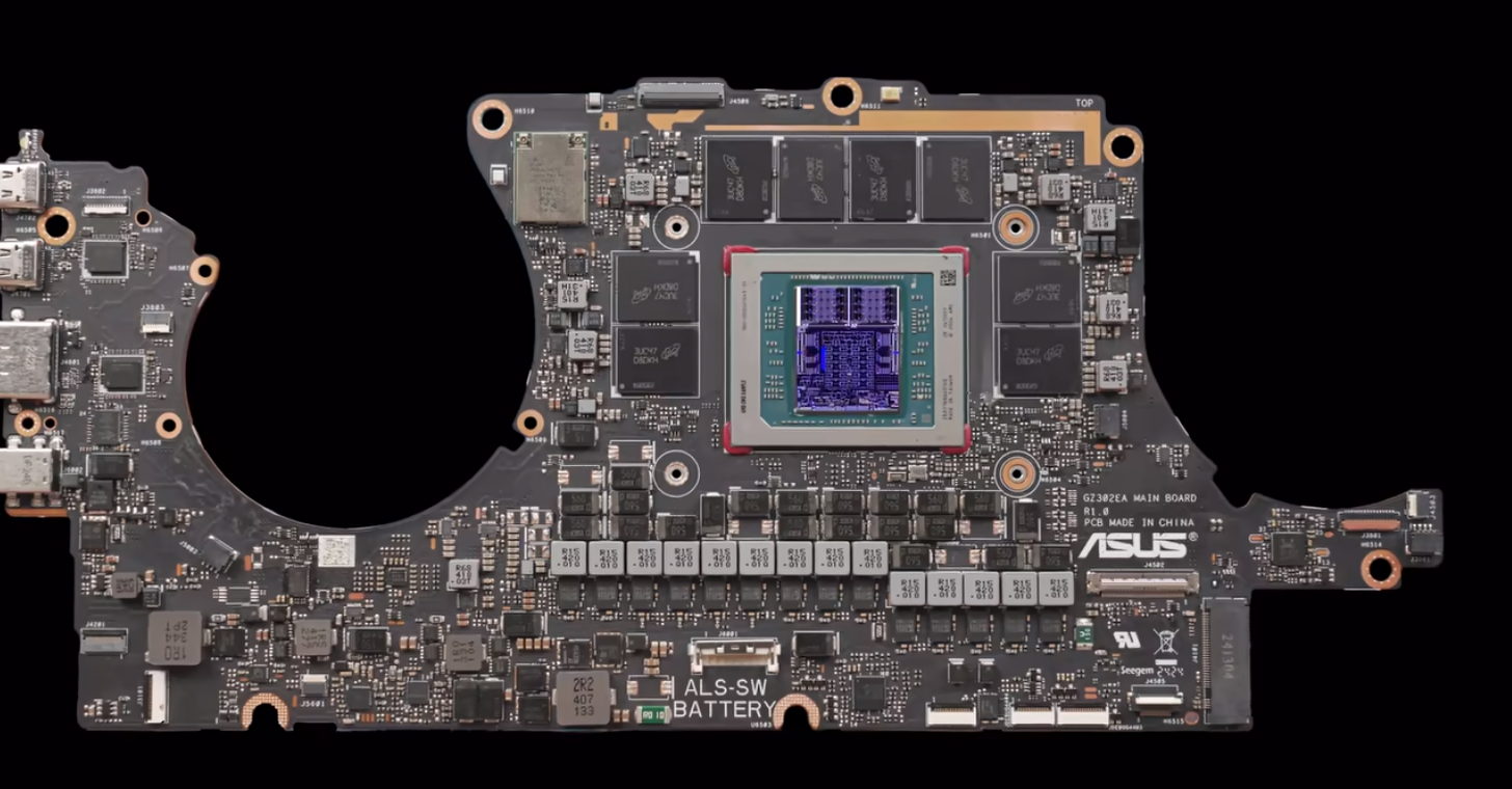 AMD最强U锐龙AI Max+ 395内核照首次揭秘：GPU面积大得恐怖