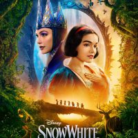 真人版《白雪公主》发布全新海报 对决感扑面而来