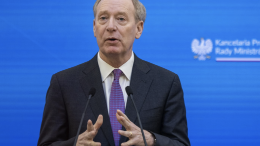 微软总裁：DeepSeek等七家中国创业公司潜力强大