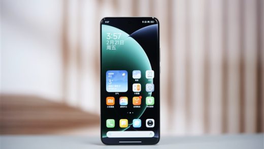 史上第一次双拼色！小米15 Ultra松柏绿图赏